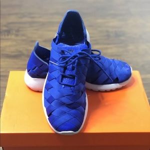 Nike Roshe Run Woven Blue Shoes Women's Size 7